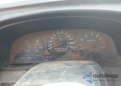 1999 Nissan Frontier Se-V6/Xe-V6 z USA, uszkodzony, nr VIN 1N6ED26Y8XC304170